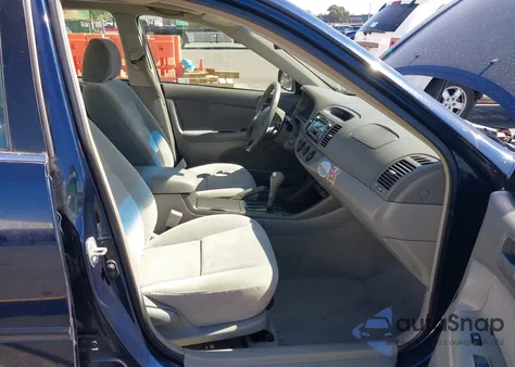 2003 Toyota Camry Le from USA, damaged, VIN 4T1BE32KX3U249537